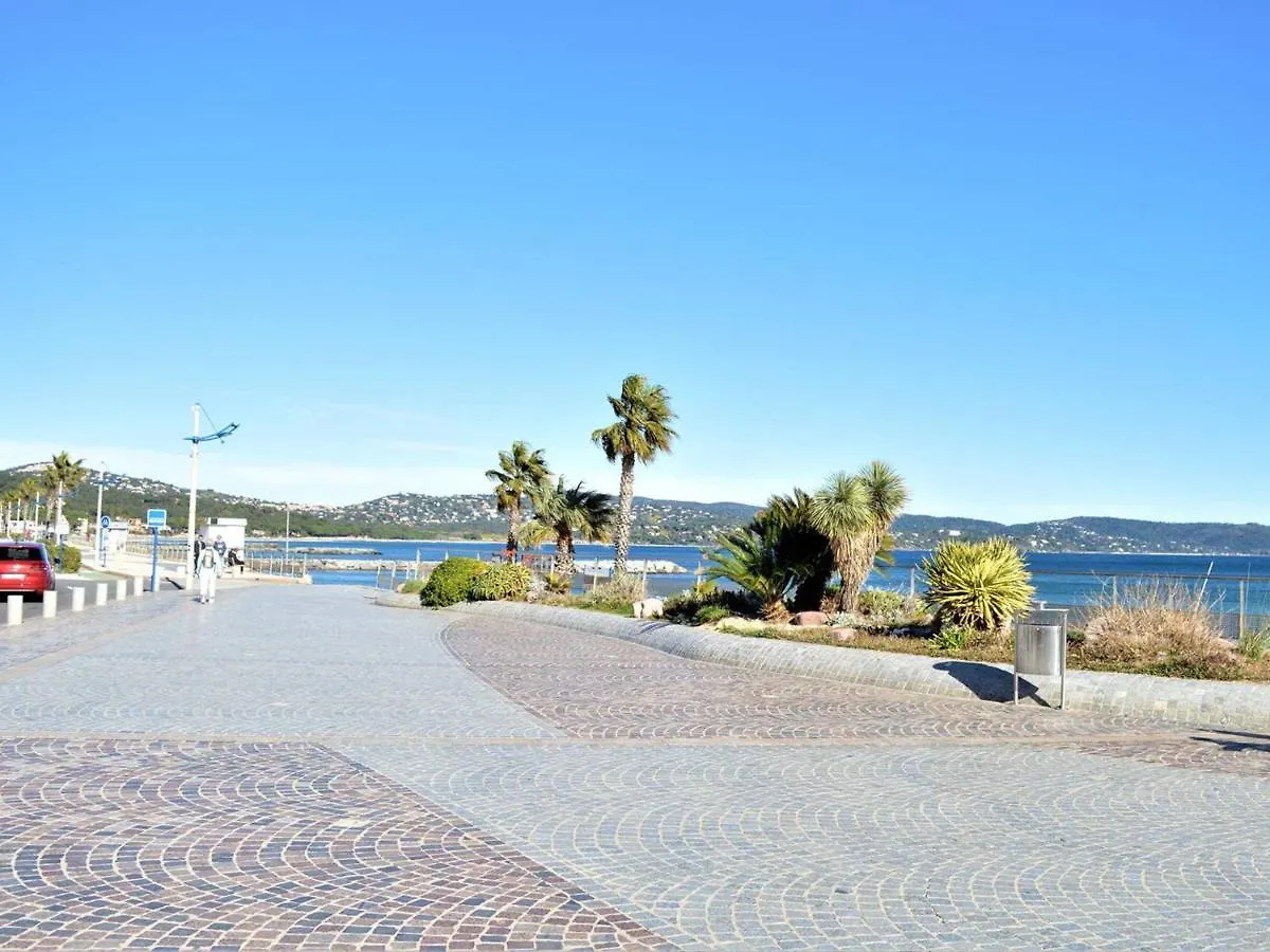 Appartement Climatise 2 Pieces Avec Balcon Et Garage Privatif A Cavalaire-Sur-Mer - Fr-1-226B-101 Apartamento